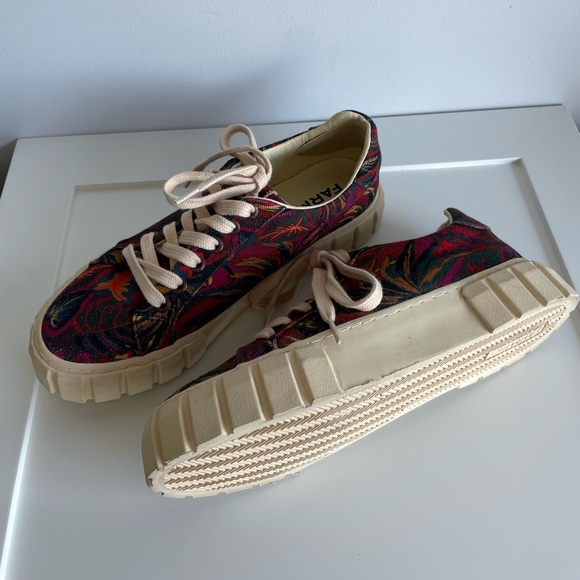 FARM Rio Platform Canvas Sneakers - Picture 5 of 6